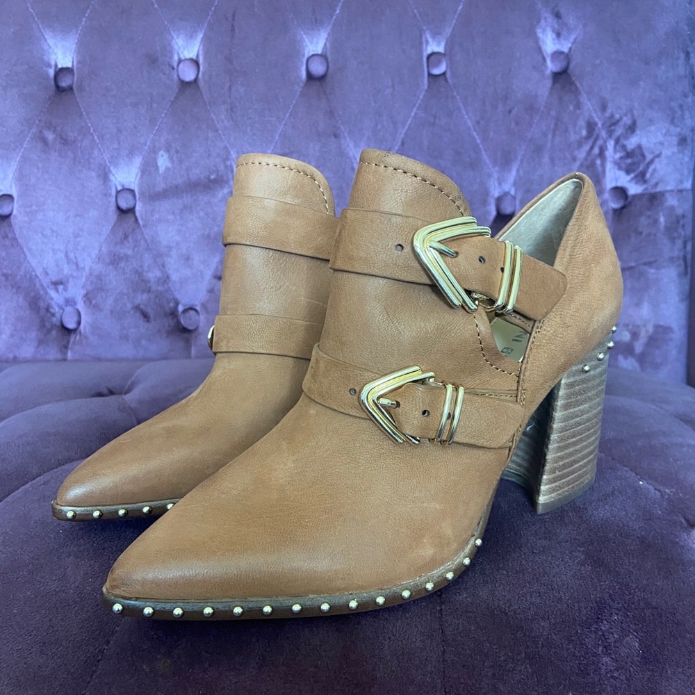 Gianni Bini chunky heel ankle boots
